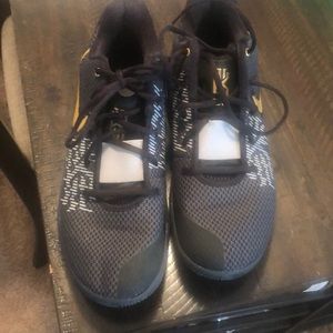 Nike Kyrie Irving Shoes size 10